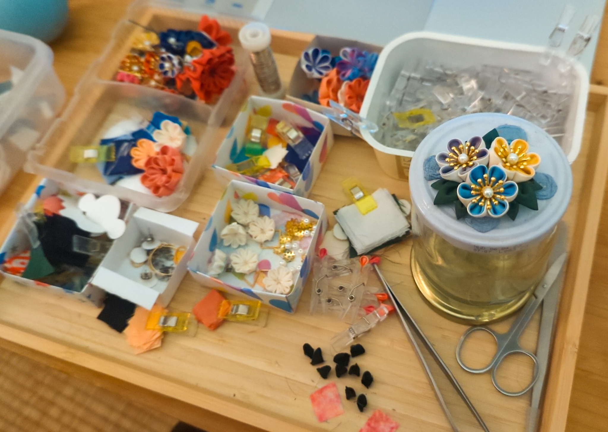 Handarbeit — Tsumami-Kanzashi Technik